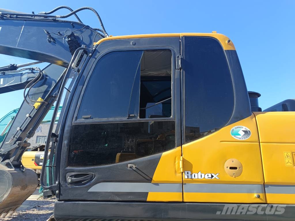 Hyundai 220LC-9s Lánctalpas kotrók
