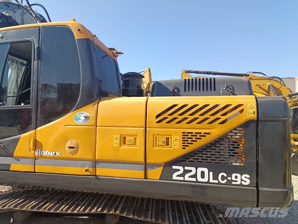 Hyundai 220LC-9s Lánctalpas kotrók