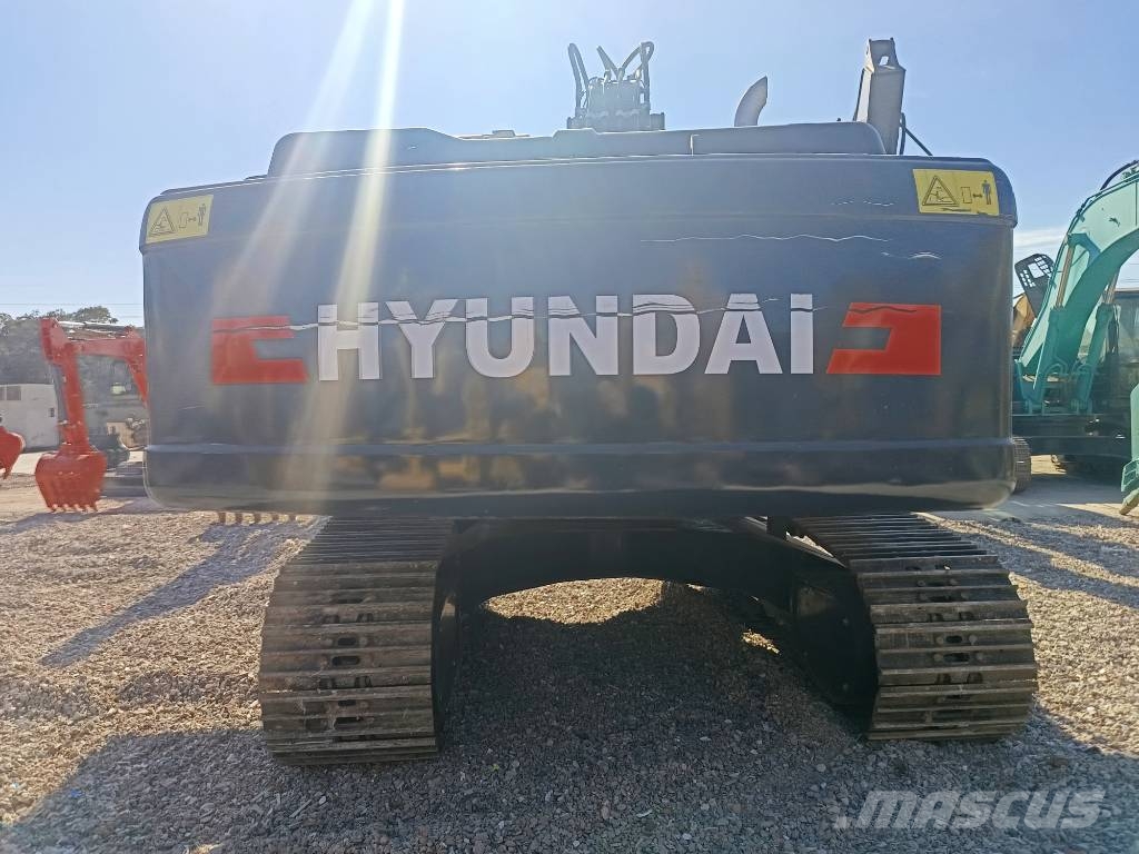 Hyundai 220LC-9s Lánctalpas kotrók