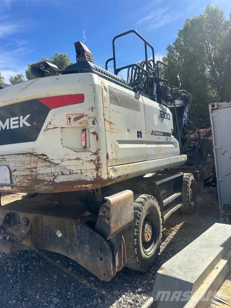 Hidromek Koparka HIDROMEK HMK 200W‑4 2018 22 Tony Gumikerekes kotrók