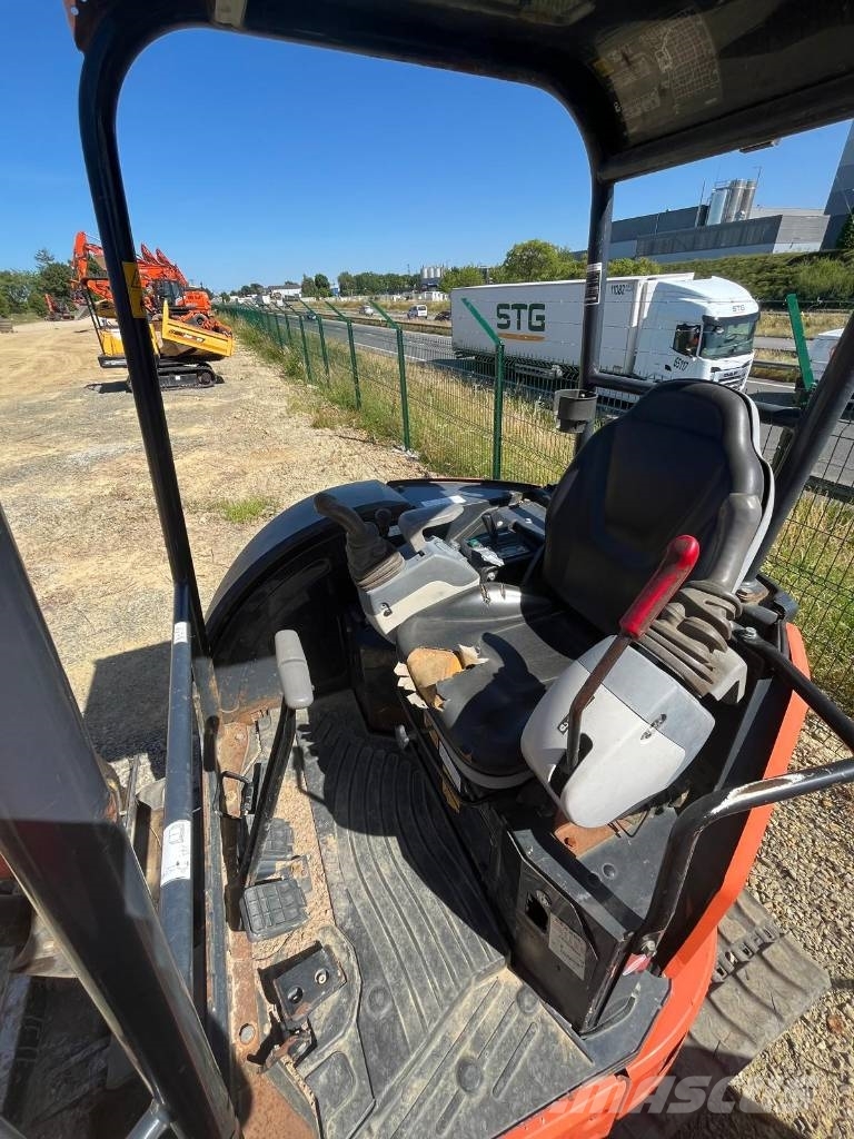 Hitachi ZX26U حفارات صغيرة أقل من 7 طن (حفارات صغيرة)