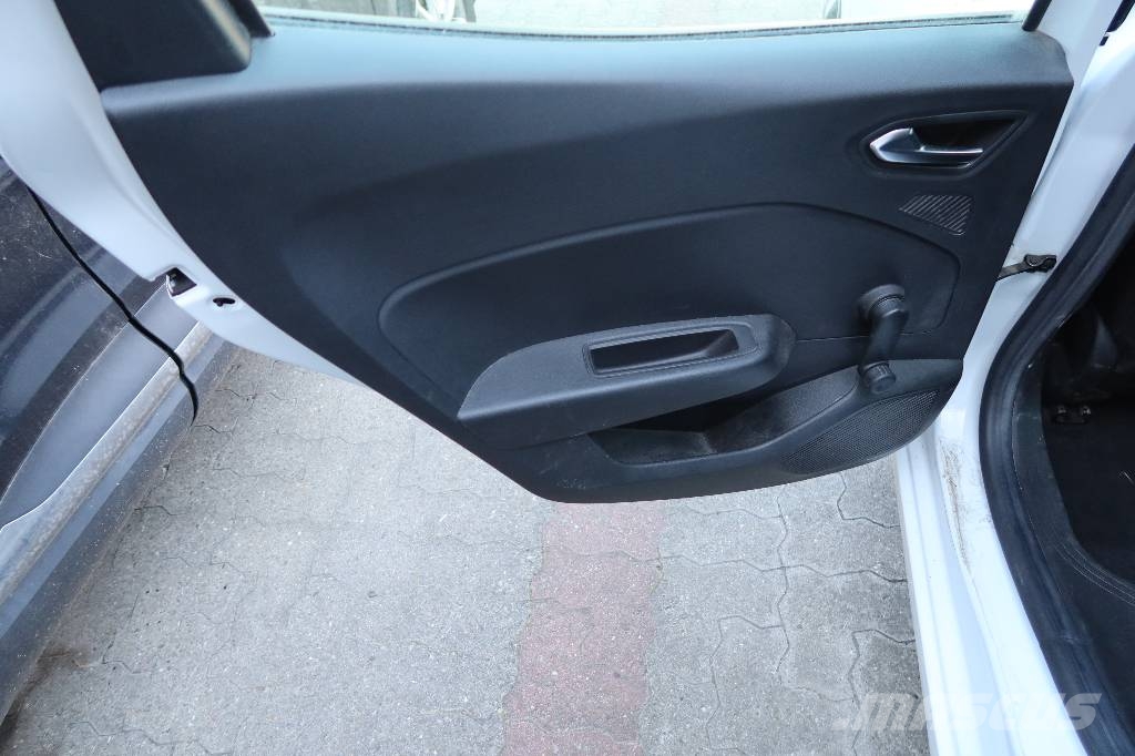 Renault CLIO Voiture