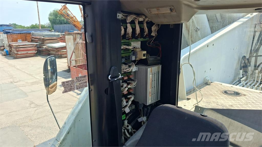 Demag AC 40-1 6X6 Camiões de chassis e cabine