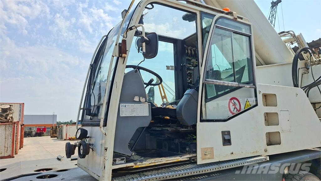 Demag AC 40-1 6X6 Camiões de chassis e cabine