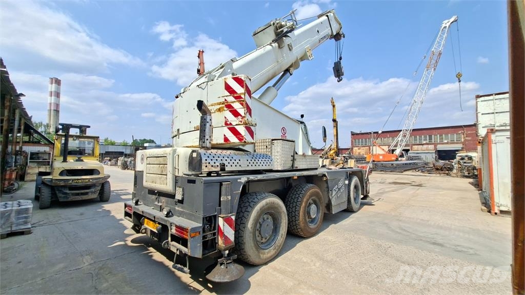 Demag AC 40-1 6X6 Camiões de chassis e cabine