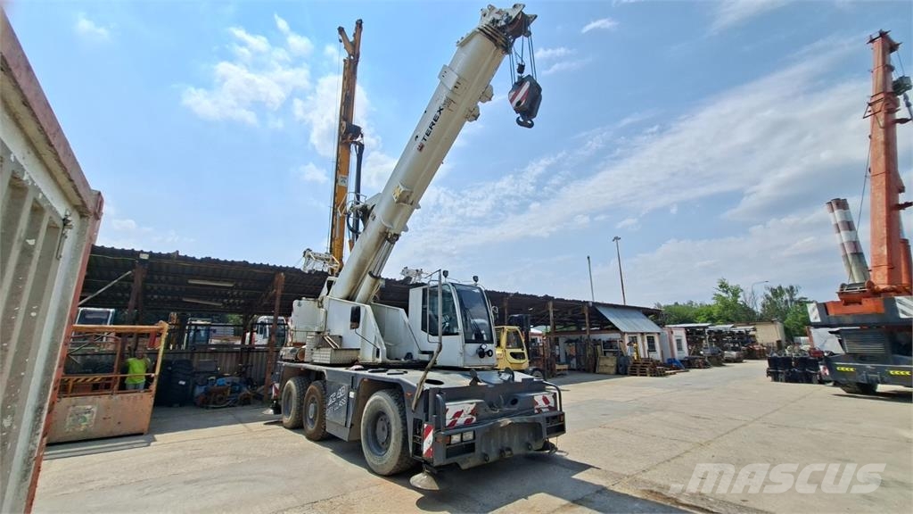 Demag AC 40-1 6X6 Camiões de chassis e cabine