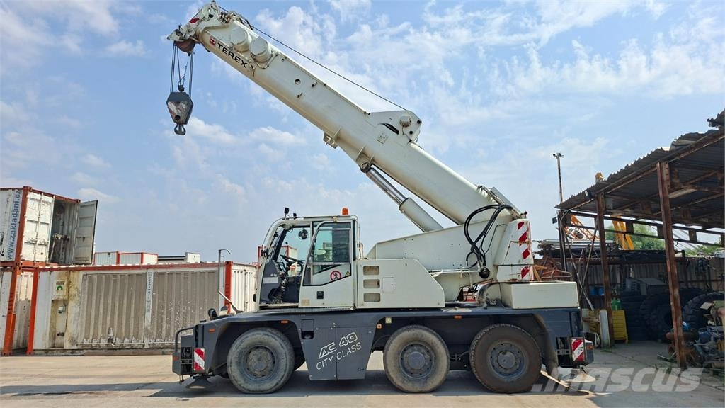 Demag AC 40-1 6X6 Camiões de chassis e cabine