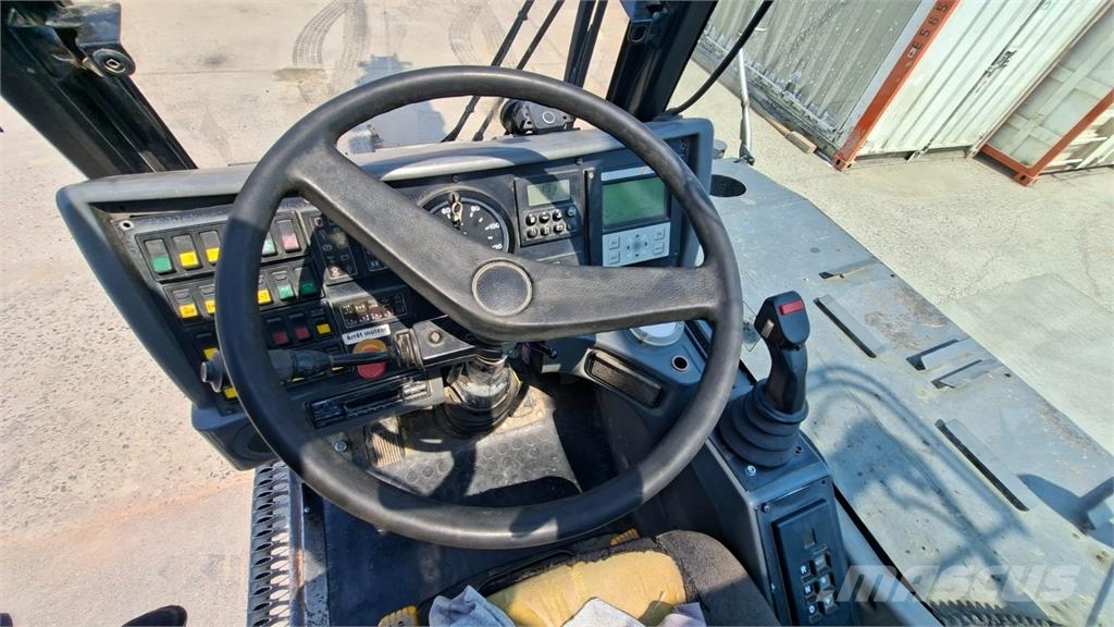 Demag AC 40-1 6X6 Camiões de chassis e cabine
