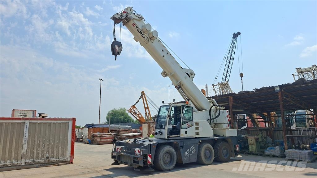 Demag AC 40-1 6X6 Camiões de chassis e cabine