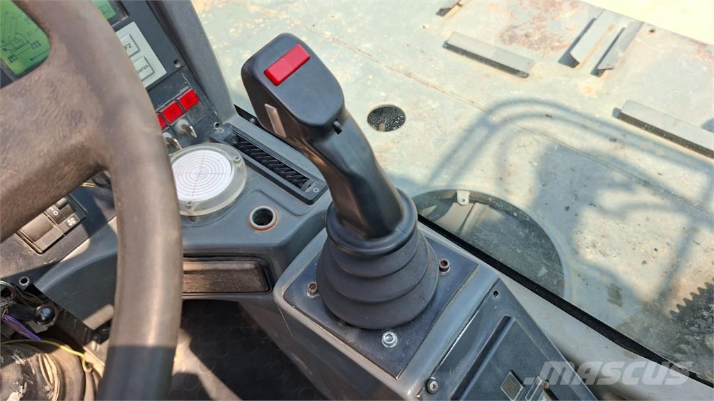 Demag AC 40-1 6X6 Camiões de chassis e cabine