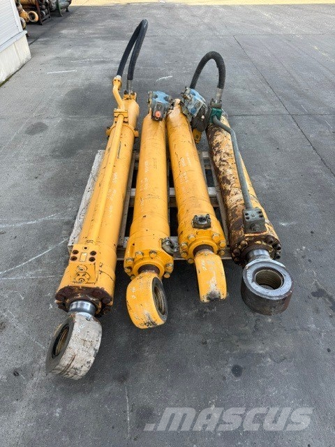 Liebherr R 954 B USED HYDRAULIC CYLINDER COMPLET Гидравлическая система