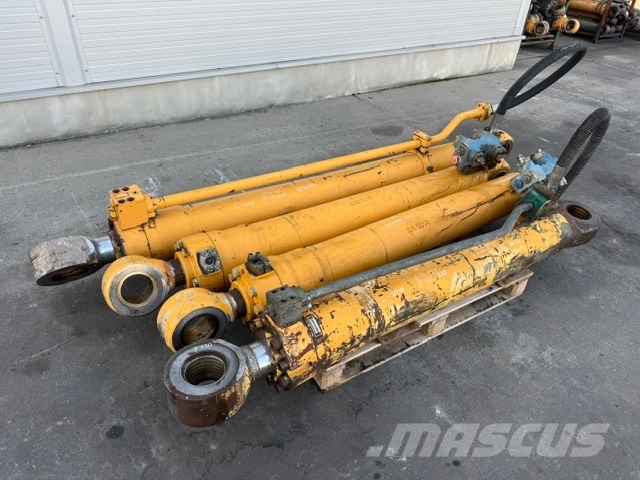 Liebherr R 954 B USED HYDRAULIC CYLINDER COMPLET Гидравлическая система