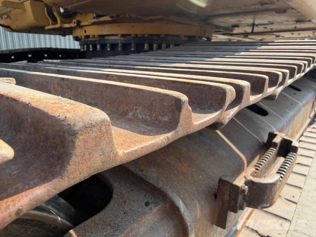 CAT 323D L Raupenbagger