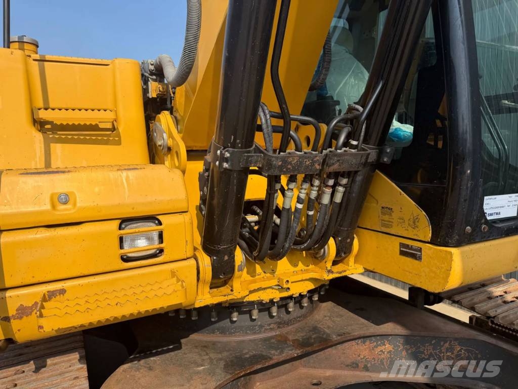 CAT 323D L Raupenbagger
