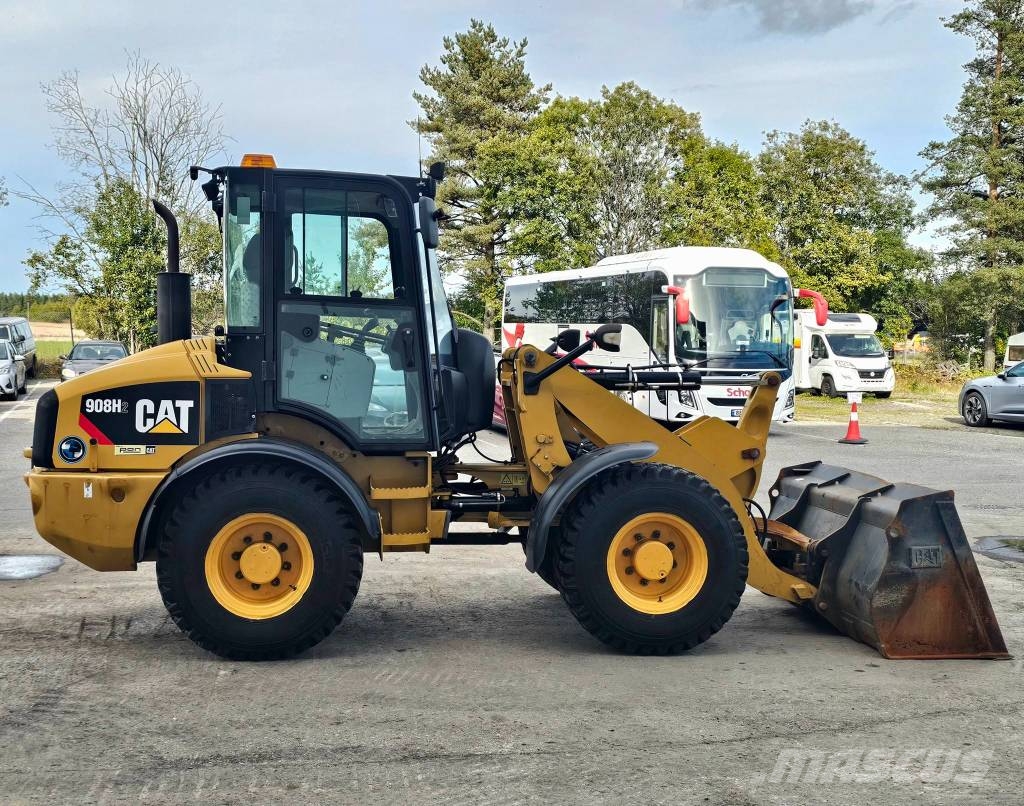 CAT 908 H 2 Iekrāvēji uz riteņiem