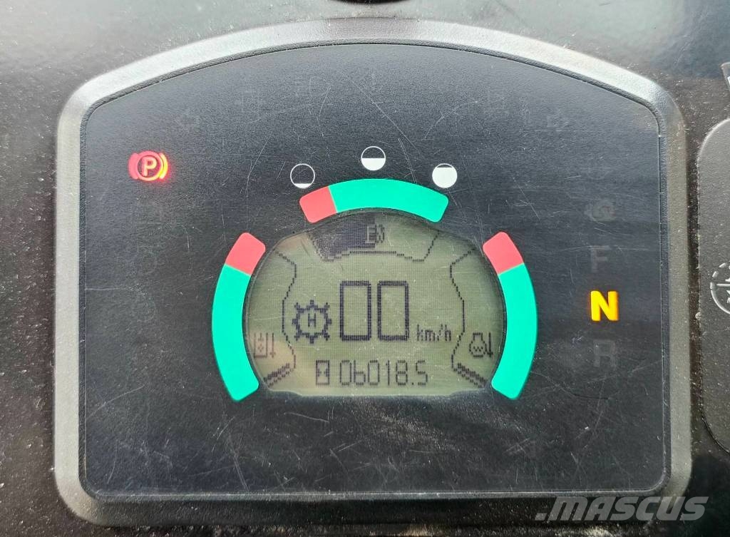CAT 908 H 2 Iekrāvēji uz riteņiem