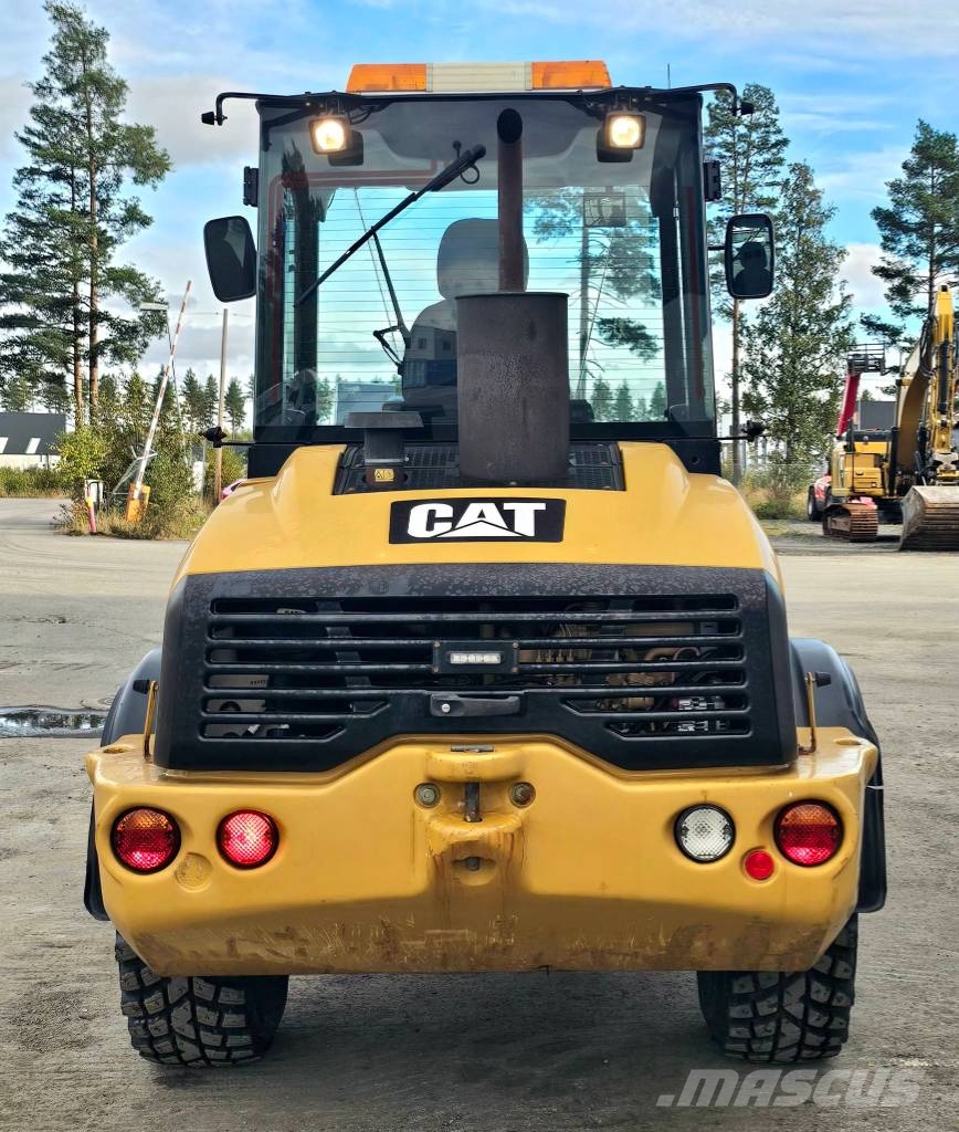 CAT 908 H 2 Iekrāvēji uz riteņiem