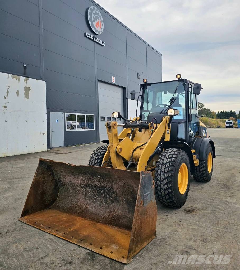 CAT 908 H 2 Iekrāvēji uz riteņiem