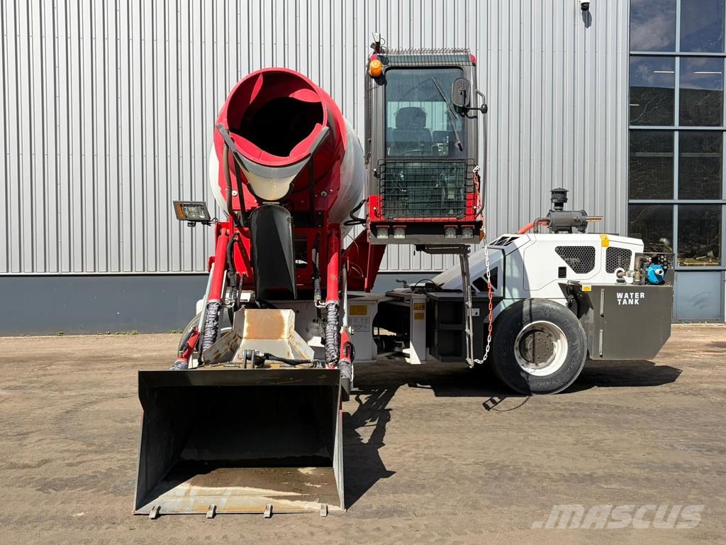 Minrui 4M3 Self Loading Concrete Mixer 4x4 Domíchávače betonu