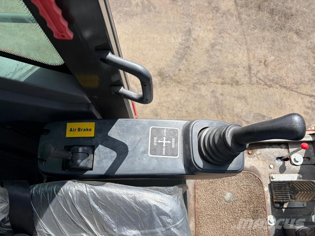  Minrui 4M3 Self Loading Concrete Mixer 4x4 混凝土搅拌车