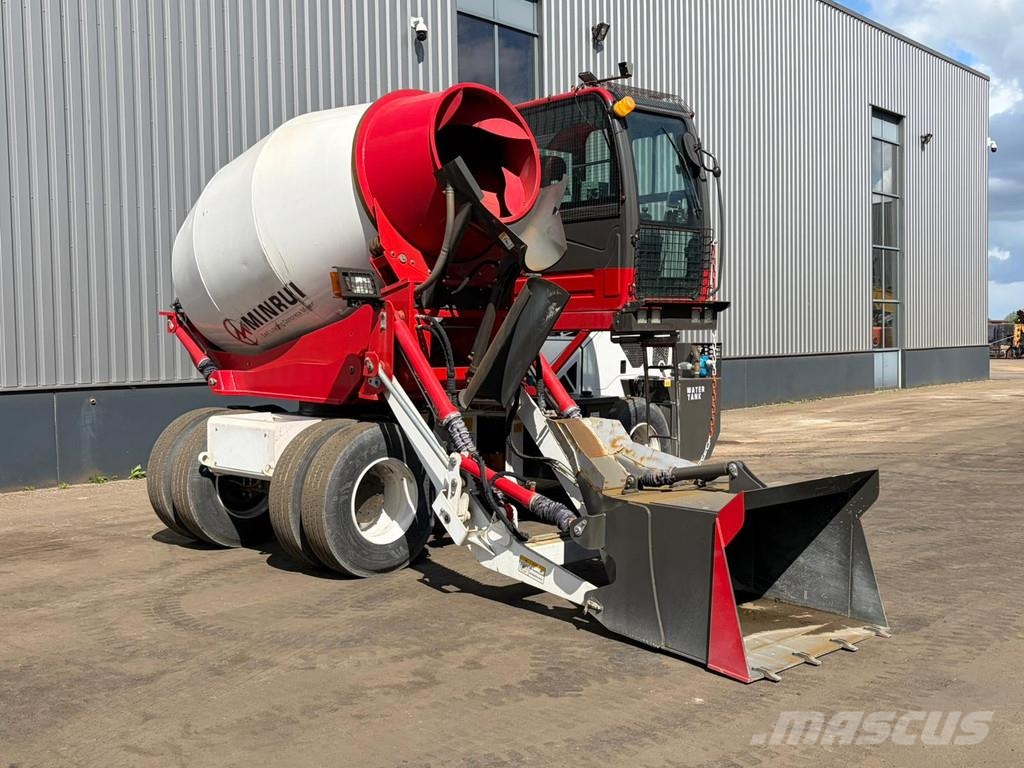 Minrui 4M3 Self Loading Concrete Mixer 4x4 Domíchávače betonu