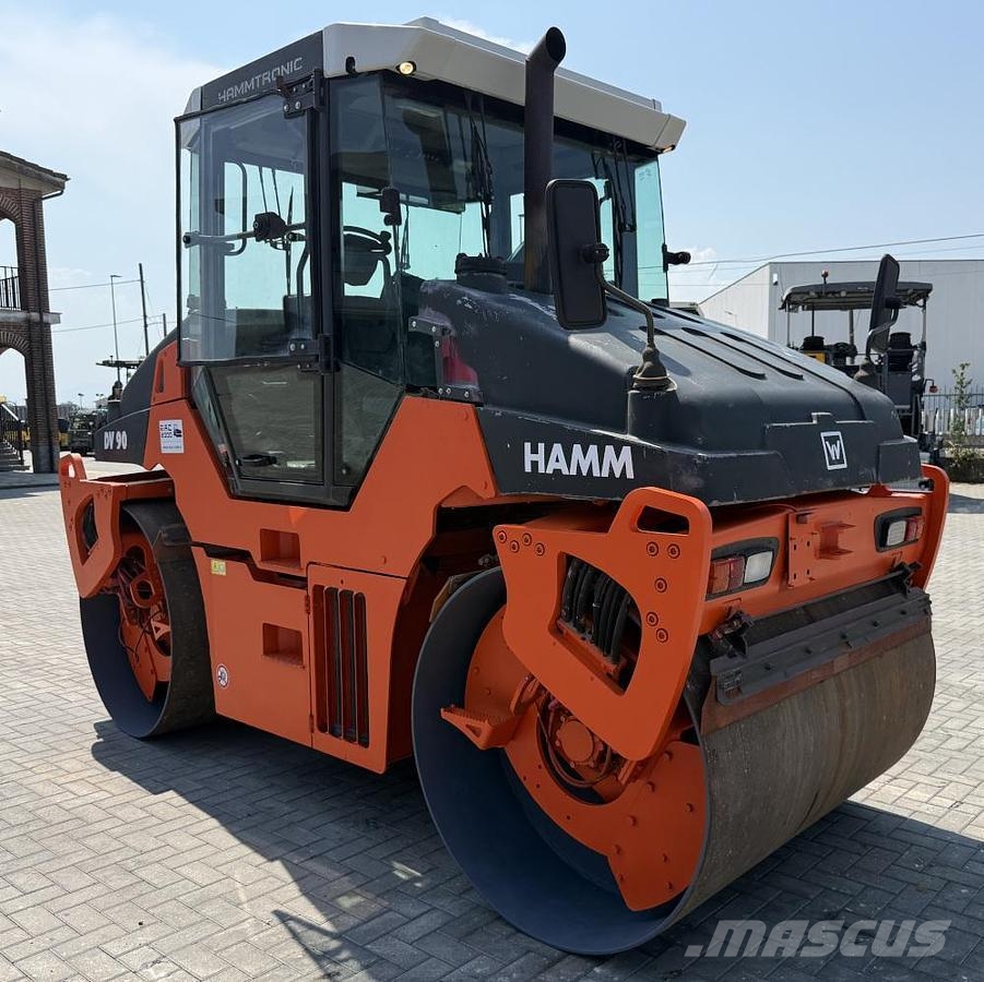 Hamm DV 90 VV مداحل ثنائية الاسطوانة