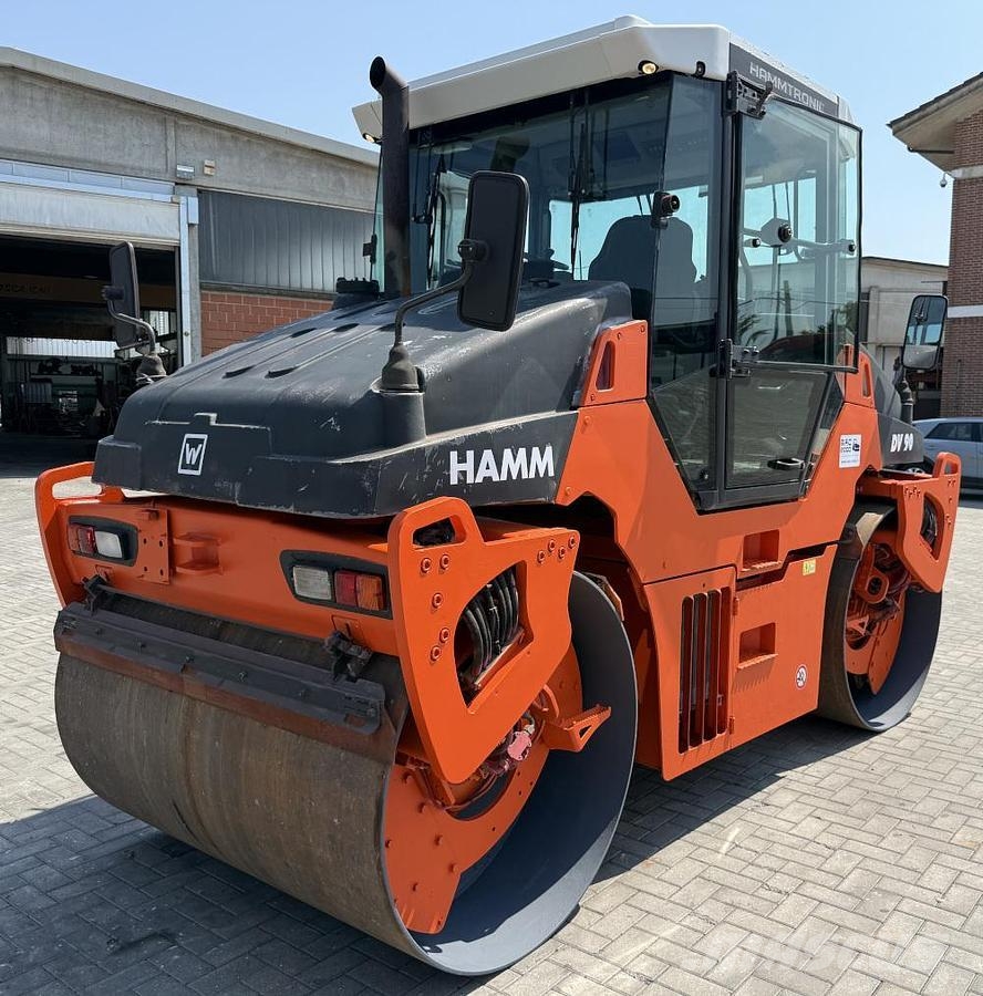 Hamm DV 90 VV مداحل ثنائية الاسطوانة