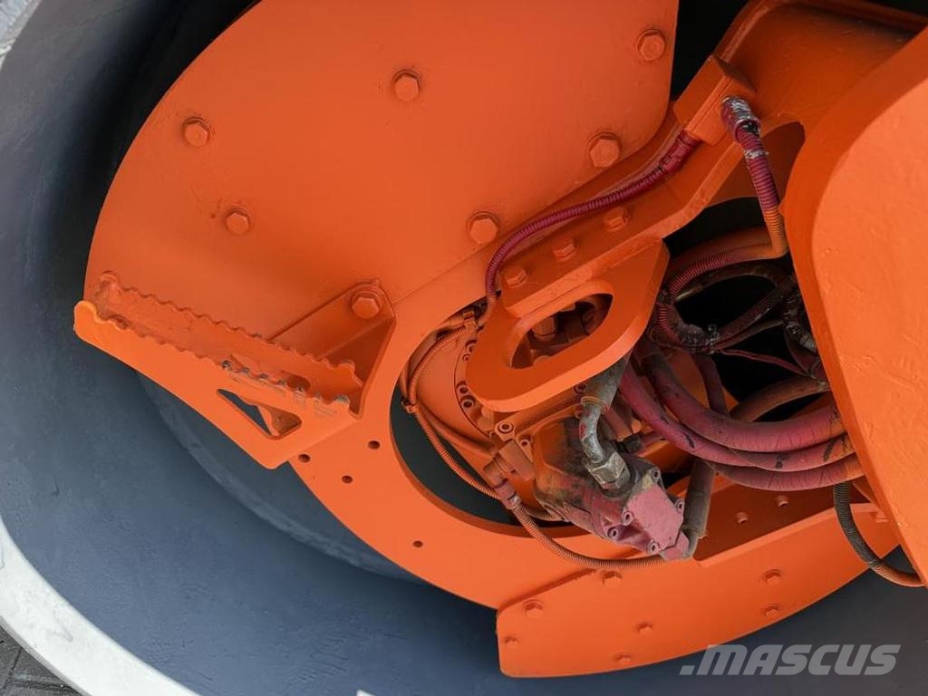 Hamm DV 90 VV مداحل ثنائية الاسطوانة