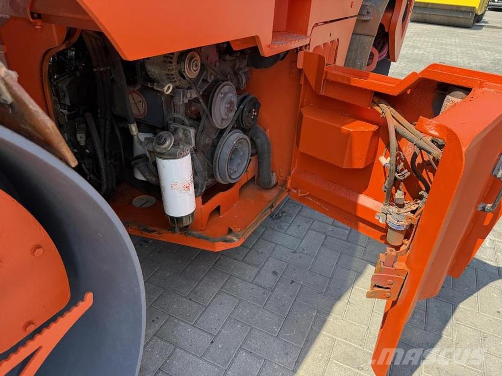 Hamm DV 90 VV مداحل ثنائية الاسطوانة