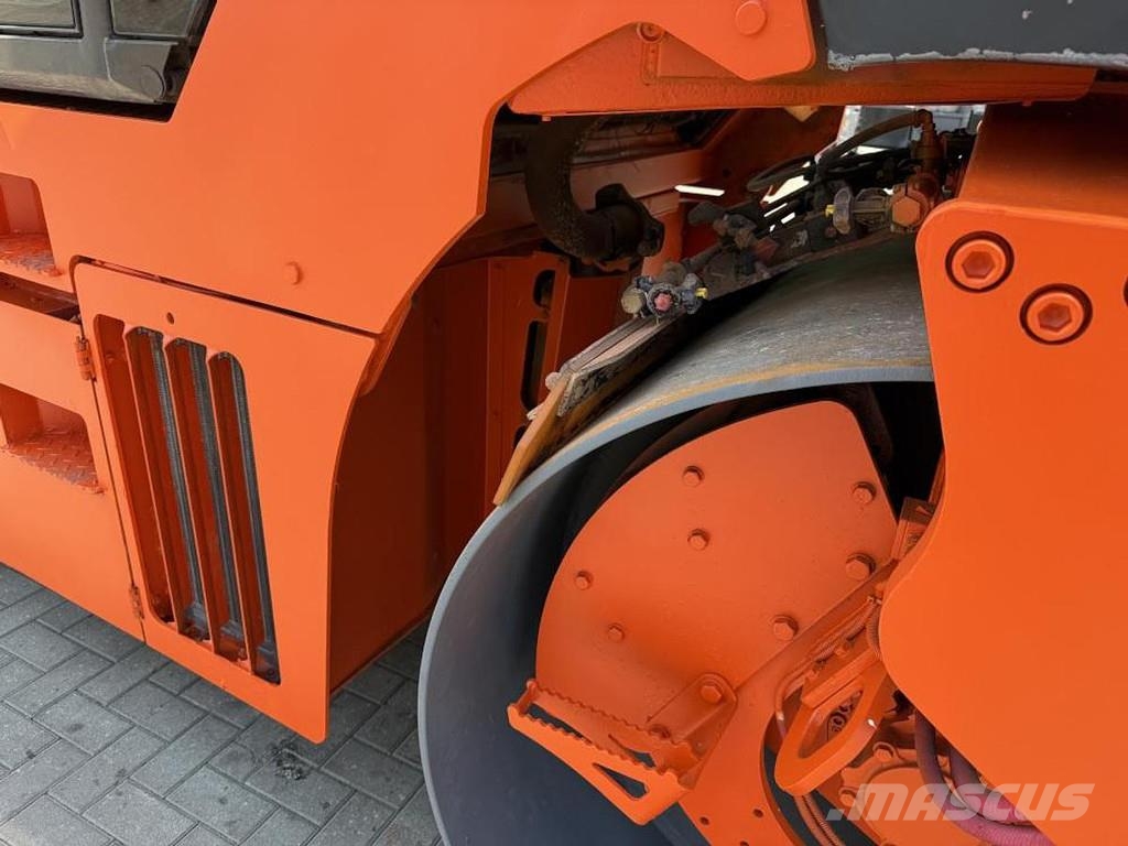Hamm DV 90 VV مداحل ثنائية الاسطوانة