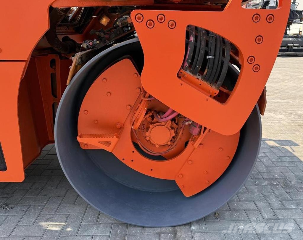 Hamm DV 90 VV مداحل ثنائية الاسطوانة
