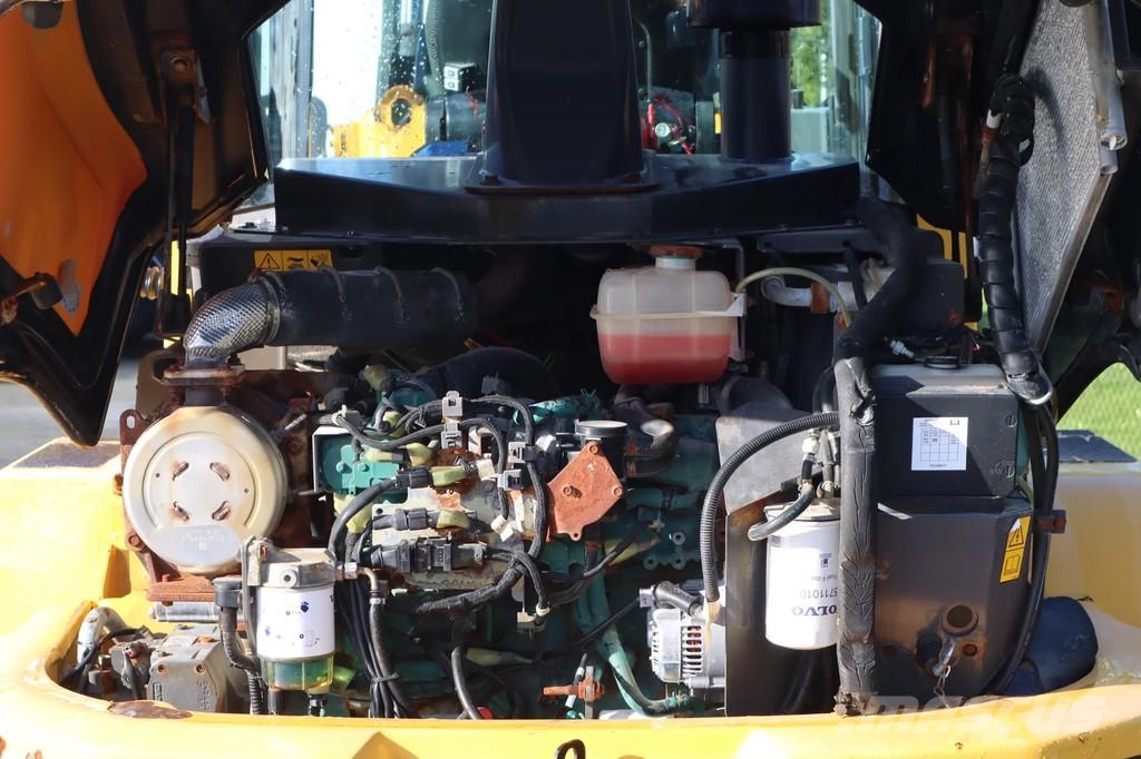 Volvo L35G | A/C | 30KM | AUTO LUBE | QUICK COUPLER | ST Gumikerekes homlokrakodók