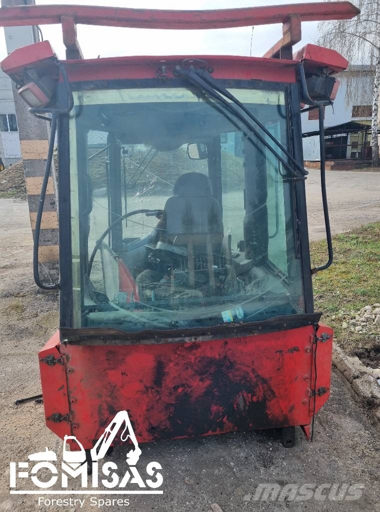 Valmet 890.1 Cab / Cabin Kabíny a interiér