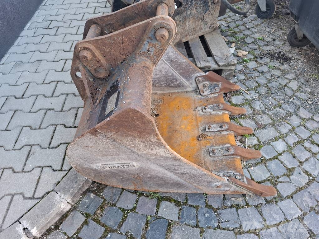 Komatsu WB 97 S-5 لوادر ذات جرافات عكسية