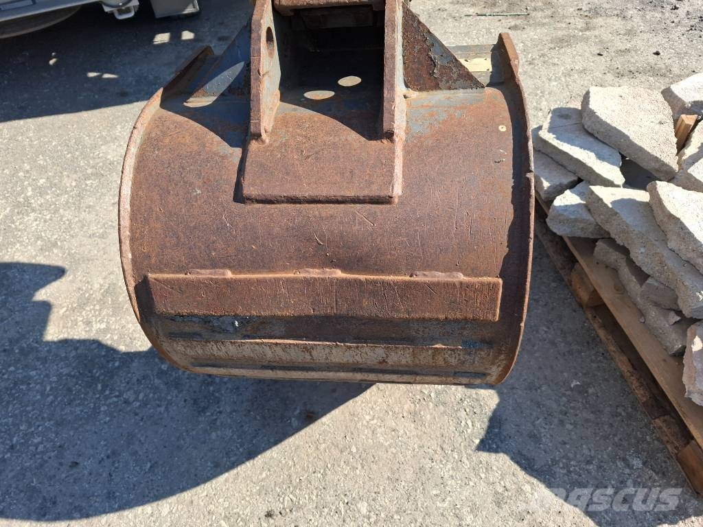 Komatsu WB 97 S-5 لوادر ذات جرافات عكسية