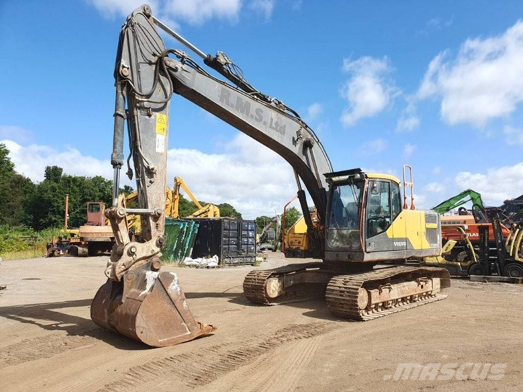 Volvo EC 220 EL Paletli ekskavatörler