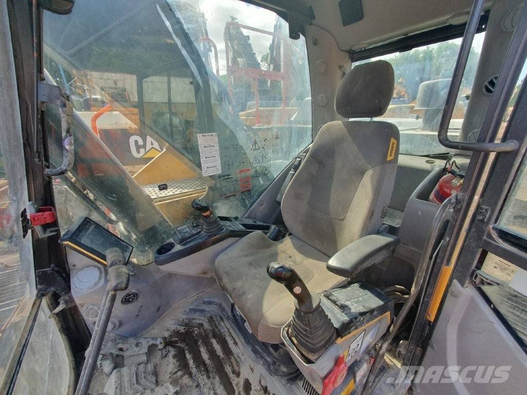 Volvo EC 220 EL Paletli ekskavatörler