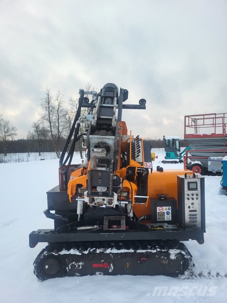 Turchi 300F Paalutuskoneet