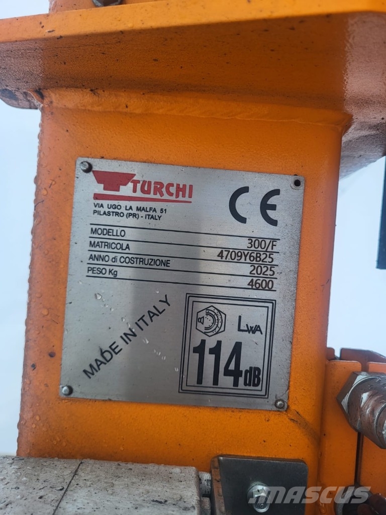 Turchi 300F Paalutuskoneet
