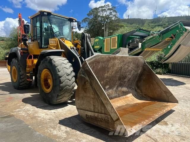 Volvo L 120 H لوادر بعجل