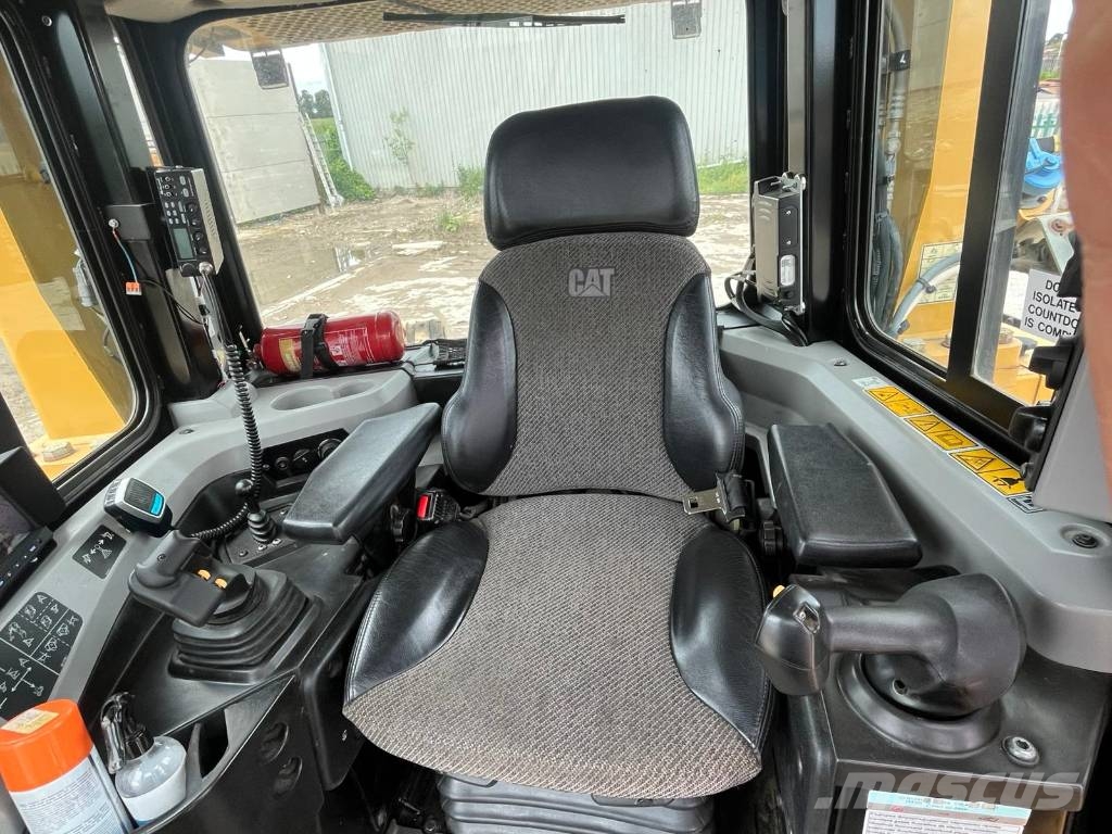 CAT D 6 T LGP Bulldozer