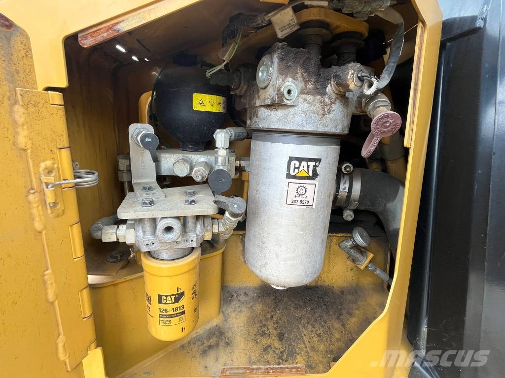 CAT D 6 T LGP Bulldozer
