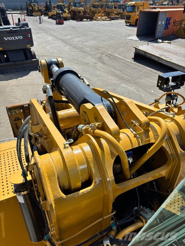 CAT 988 K (CE + EPA / High Lift) Gumikerekes homlokrakodók