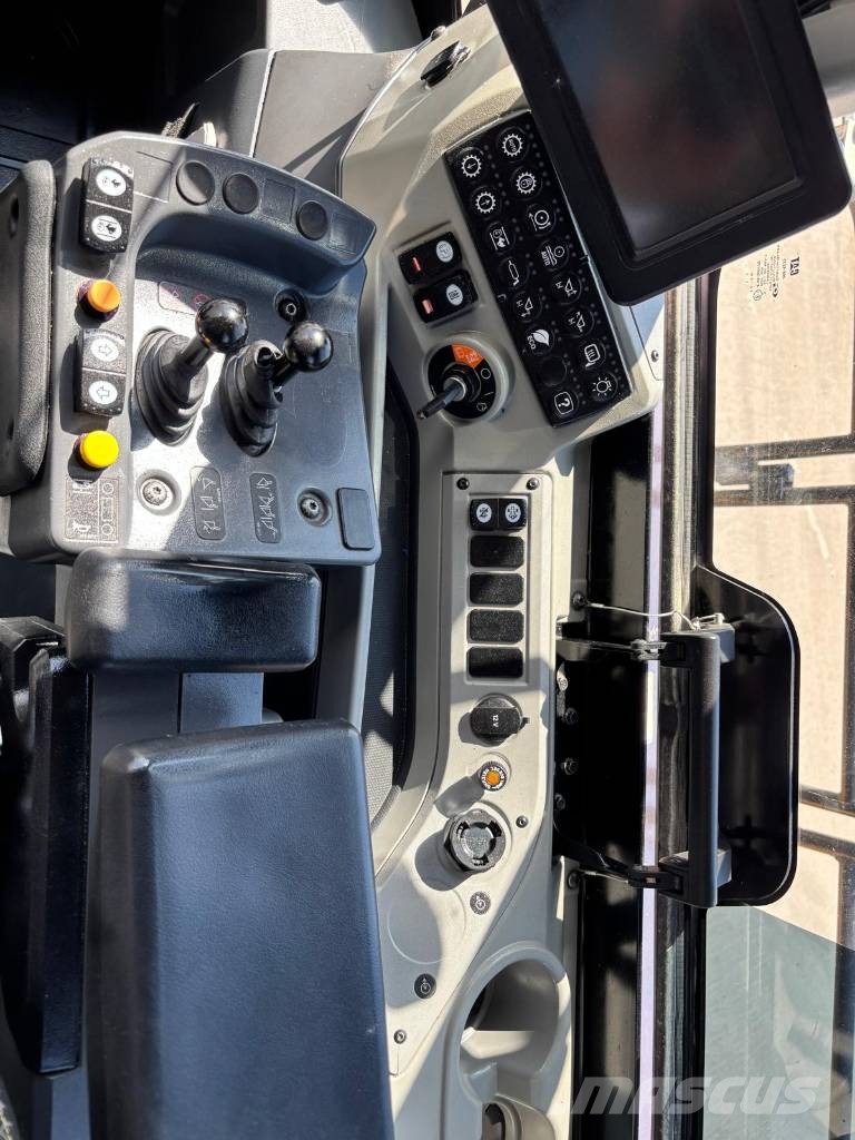 CAT 988 K (CE + EPA / High Lift) Gumikerekes homlokrakodók
