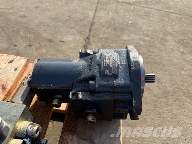 Doosan DL 400 USED HYDRAULIC PARTS COMPLET Hydraulics