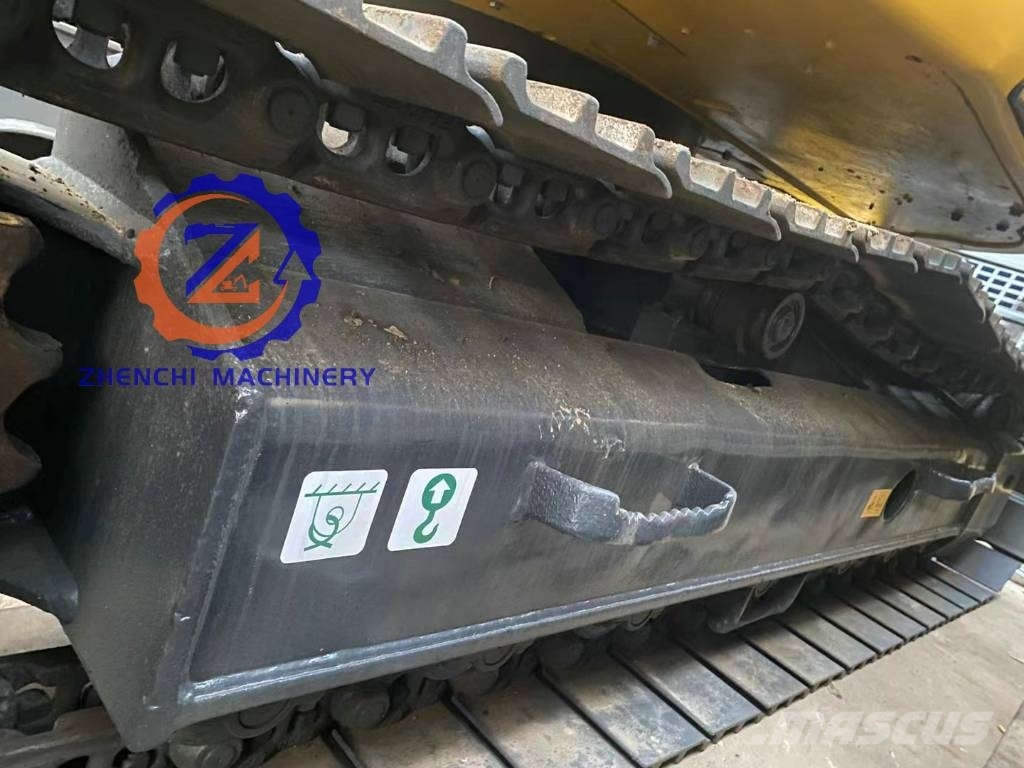 Komatsu PC 128 US حفارات وسط 7 طن - 12 طن