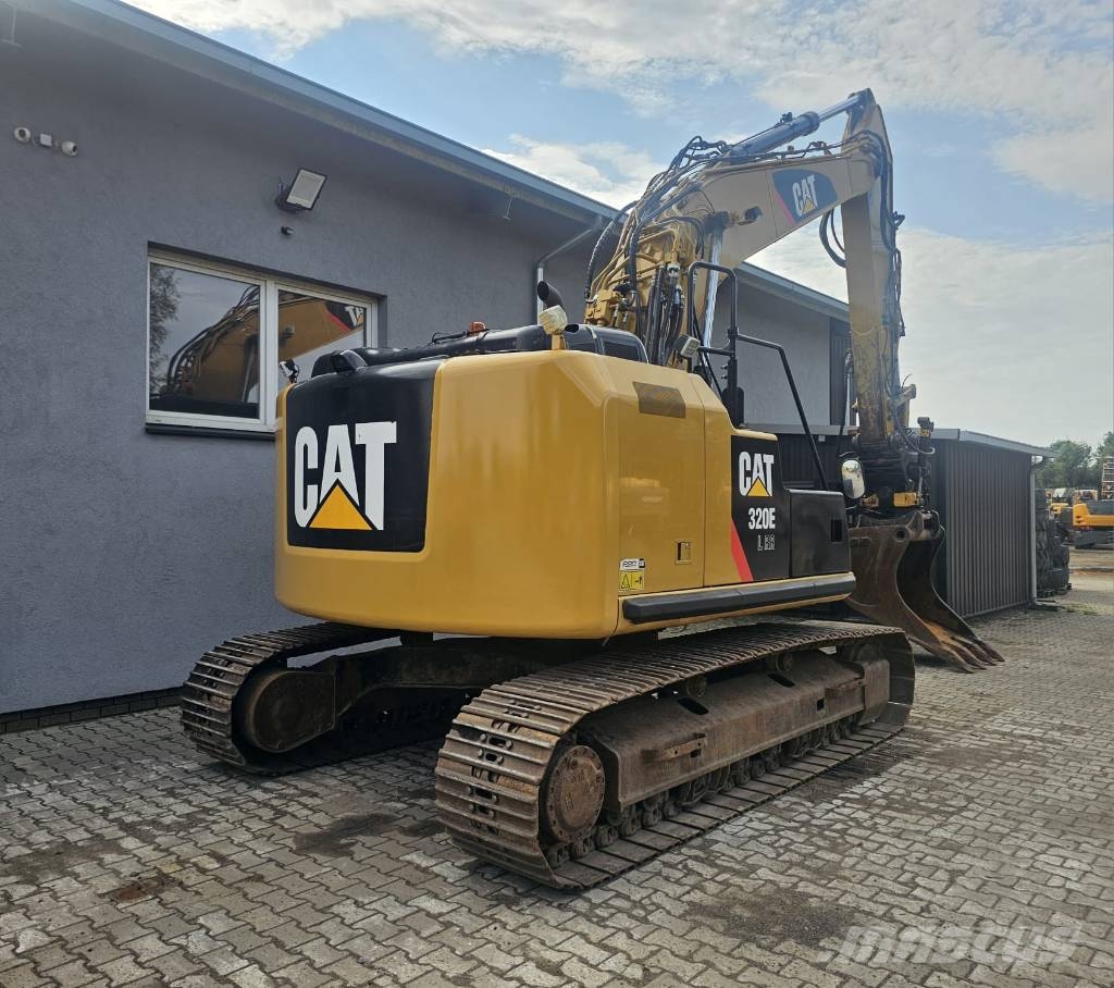 CAT  320 ELRR حفارات زحافة
