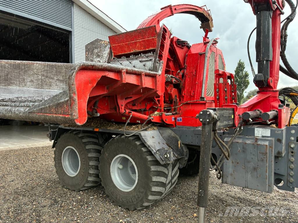 Eschelböck Biber 92 - Claas 5000 Xerion Fa aprítók