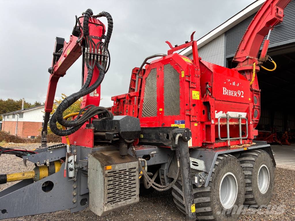 Eschelböck Biber 92 - Claas 5000 Xerion Fa aprítók