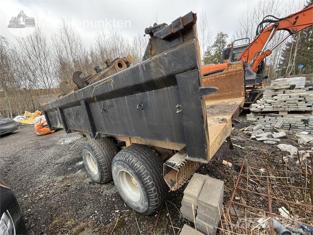 Hitachi ZX 140W-5B حفارات بعجل